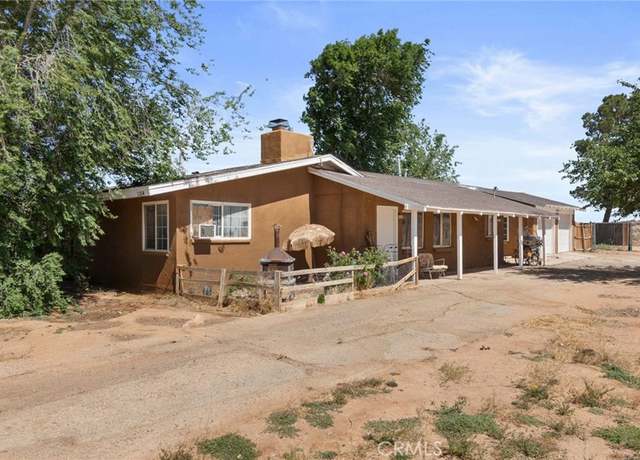 Property at 21874 Waalew Rd, Apple Valley, CA 92307, 3 beds, 2 baths