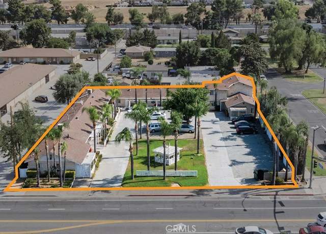 Property at 845 E 6th St, Beaumont, CA 92223, 10 beds, 17 baths