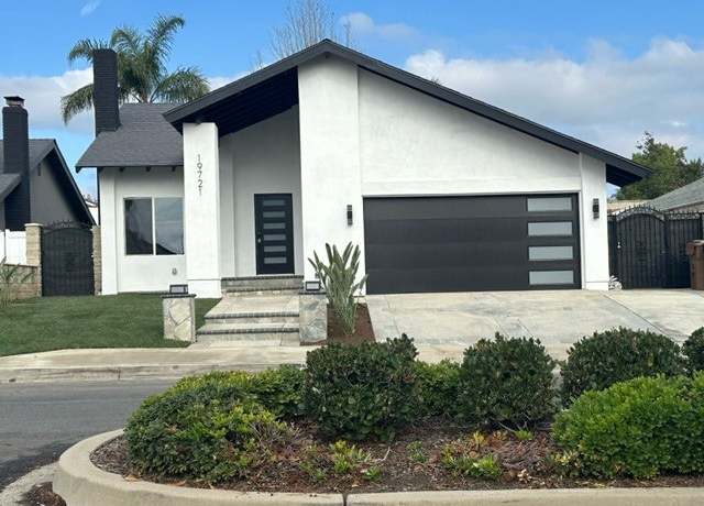 Property at 19721 Parkview Ter Unit TE, Yorba Linda, CA 92886, 4 beds, 3 baths