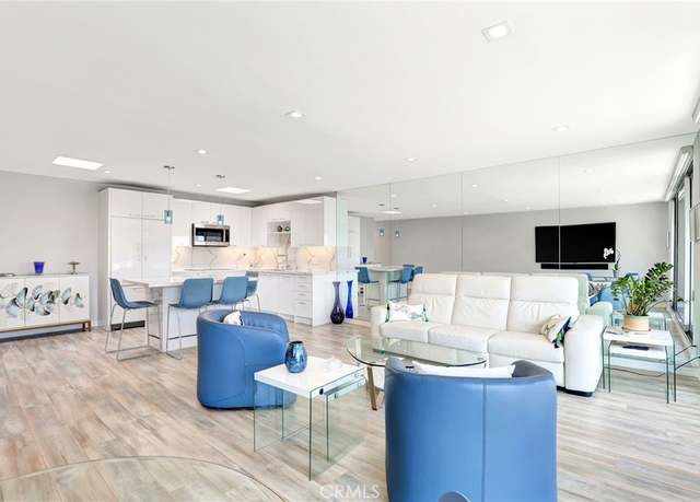 Property at 383 Bay Shore Ave #407, Long Beach, CA 90803, 1 bed, 1 bath
