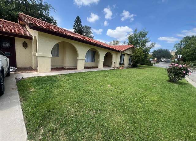Property at 3303 Maricopa Dr, Riverside, CA 92507, 4 beds, 3 baths