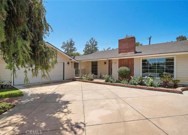Property at 11121 Kensington Rd, Los Alamitos, CA 90720, 5 beds, 2 baths