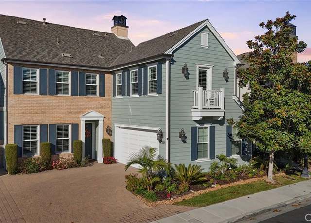 Property at 17291 Wareham Ln, Huntington Beach, CA 92649, 3 beds, 2.5 baths