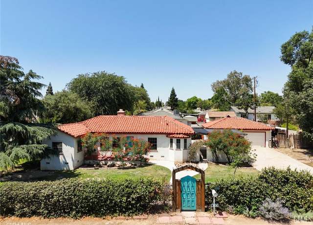 Property at 700 Hillcrest Dr, Bakersfield, CA 93305, 4 beds, 2 baths