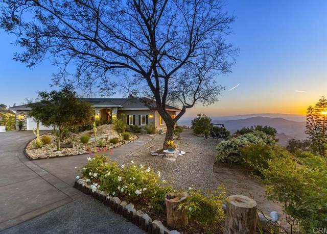 Property at 1078 Rainbow Crest Rd, Fallbrook, CA 92028, 2 beds, 2 baths