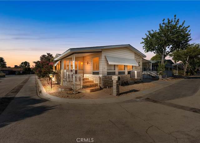 Property at 2550 E Avenue I #110, Lancaster, CA 93535, 2 beds, 2 baths