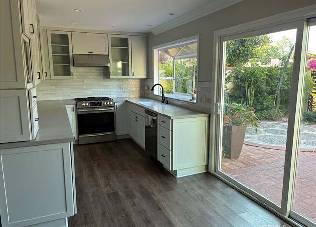 Property at 2214 Vista Hogar, Newport Beach, CA 92660, 4 beds, 2.5 baths