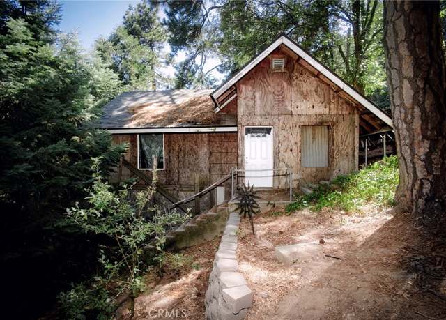 Property at 659 Virginia Ct, Lake Arrowhead, CA 92352, 2 beds, 2 baths