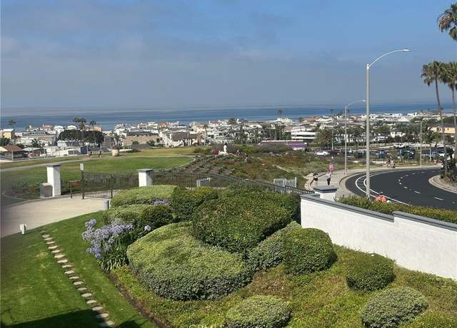 Property at 200 Paris Ln #315, Newport Beach, CA 92663, 1 bed, 1 bath