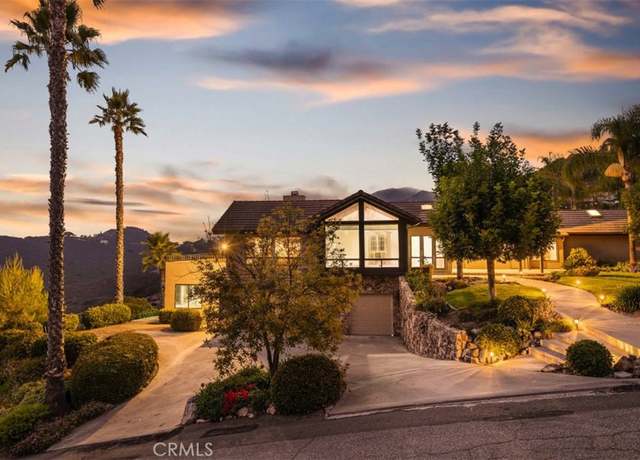 Property at 3696 Camino De Las Lomas, Vista, CA 92084, 3 beds, 2.5 baths