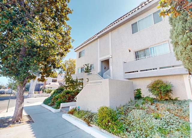 Property at 15002 Magnolia Blvd #8, Sherman Oaks, CA 91403, 2 beds, 2.5 baths