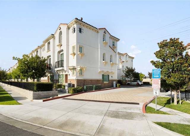 Property at 1278 S Macduff St, Anaheim, CA 92804, 2 beds, 2.5 baths