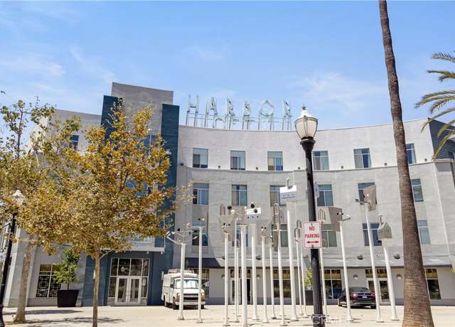 Property at 435 West Center Street Promenade #400, Anaheim, CA 92805, 2 beds, 1 bath