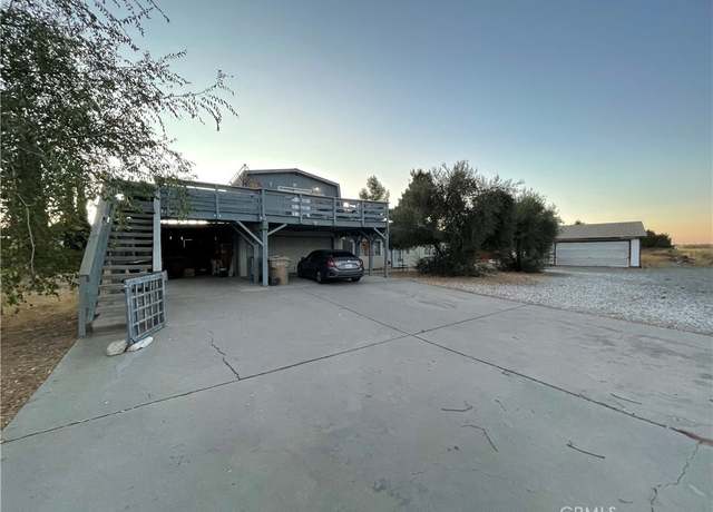 Property at 7928 Oakwood Ave, Hesperia, CA 92345, 3 beds, 2 baths