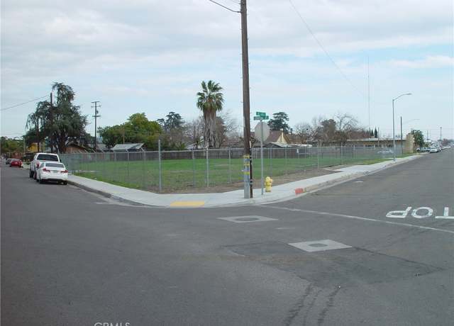 Property at 611 E St, Madera, CA 93638