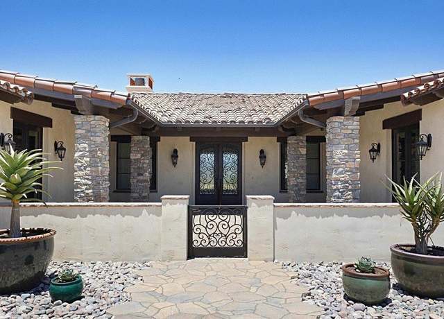 Property at 1010 Willowcreek Ln, Fallbrook, CA 92028, 4 beds, 3.5 baths