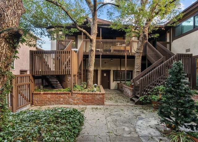 Property at 15457 Moorpark St #8, Sherman Oaks, CA 91403, 2 beds, 2 baths