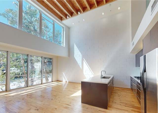 Property at 3450 Cahuenga Blvd #301, Studio City, CA 90068, 3 beds, 2.5 baths