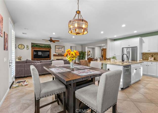 Property at 23757 Cahuilla Ct, Corona, CA 92883, 2 beds, 2.5 baths