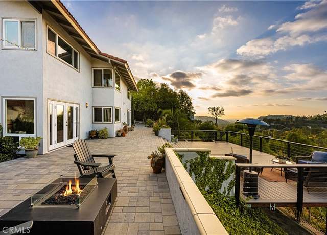 Property at 10721 Equestrian Dr, North Tustin, CA 92705, 4 beds, 3 baths