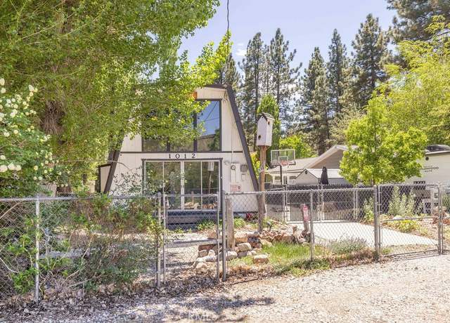 Property at 1012 E Fairway Blvd, Big Bear City, CA 92314, 2 beds, 1 bath