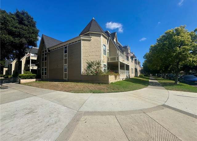 Property at 300 E Chestnut Ave #301, Santa Ana, CA 92701, 2 beds, 2 baths