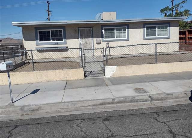 Property at 1121 Mojave Dr, Barstow, CA 92311, 3 beds, 1 bath