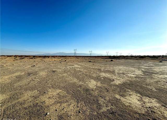 Property at 4595 Sandstone Rd, Phelan, CA 92301