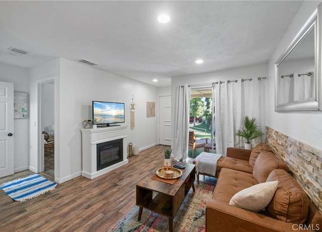Property at 510 N Villa Ct #100, Palm Springs, CA 92262, 1 bed, 1 bath