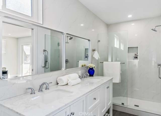 Property at 19361 Brookhurst St #184, Huntington Beach, CA 92646, 3 beds, 2 baths