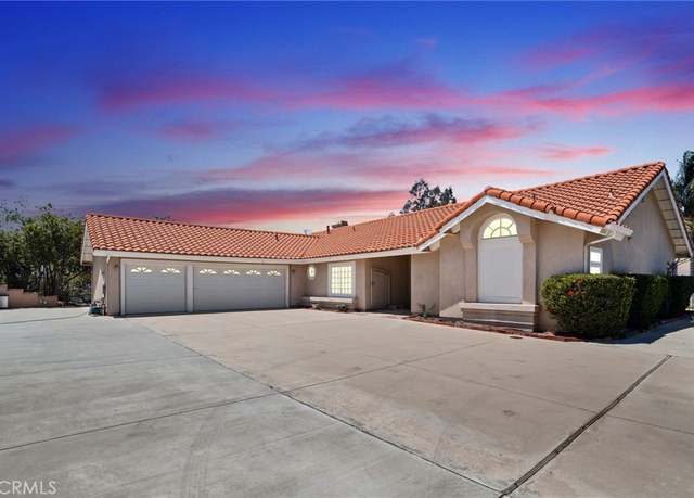 Property at 11056 Orchard View Ln, Riverside, CA 92503, 4 beds, 2.5 baths