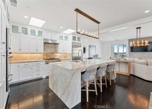 Property at 444 Morning Canyon Rd, Corona Del Mar, CA 92625, 3 beds, 3.5 baths