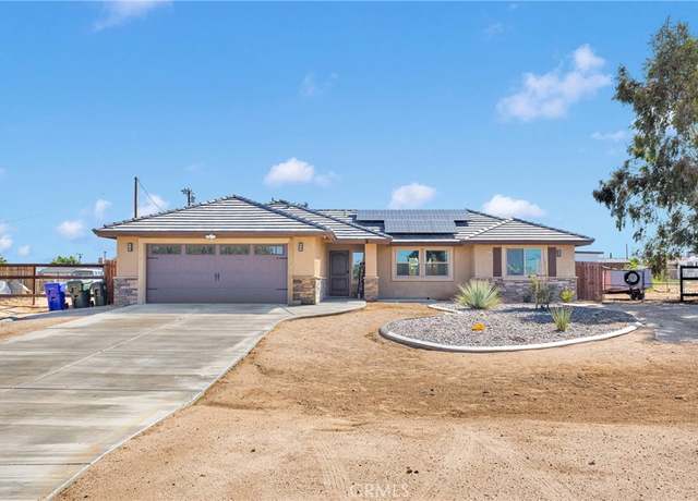 Property at 10727 Manhasset Rd, Apple Valley, CA 92308, 3 beds, 2 baths
