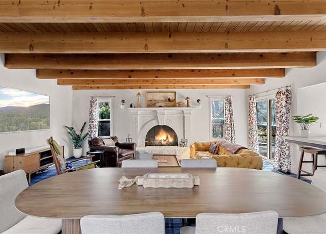 Property at 951 Osprey Ln, Lake Arrowhead, CA 92352, 4 beds, 4 baths