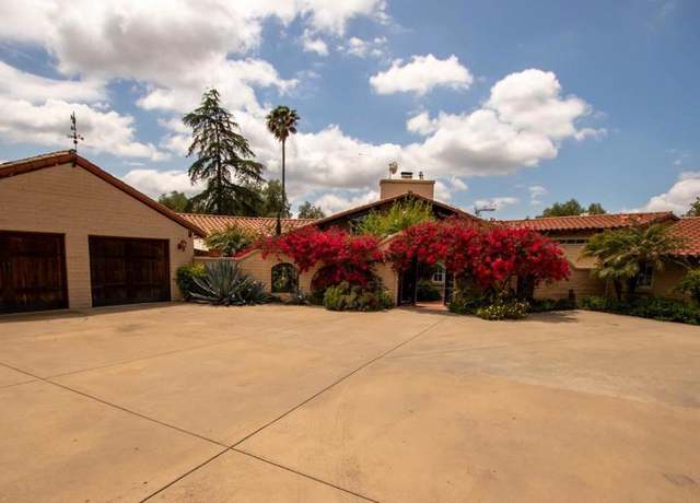 Property at 11105 Berry Rd, Valley Center, CA 92082, 4 beds, 4 baths