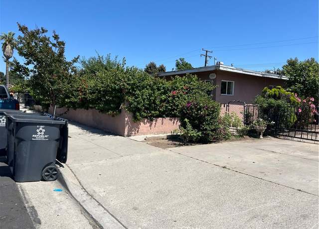Property at 2124 W Civic Center Dr, Santa Ana, CA 92703, 4 beds, 2 baths
