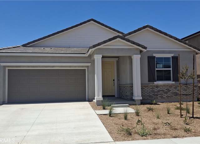 Property at 2685 Moonshimmer St, Hemet, CA 92543, 4 beds, 3 baths