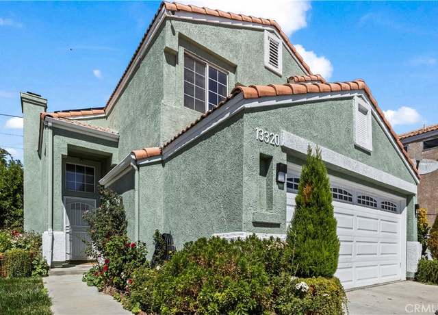 Property at 13320 Anza Ct, Victorville, CA 92392, 3 beds, 2.5 baths
