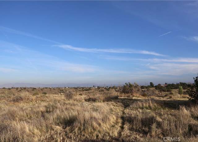 Property at 9955 Macron St, Oak Hills, CA 92344