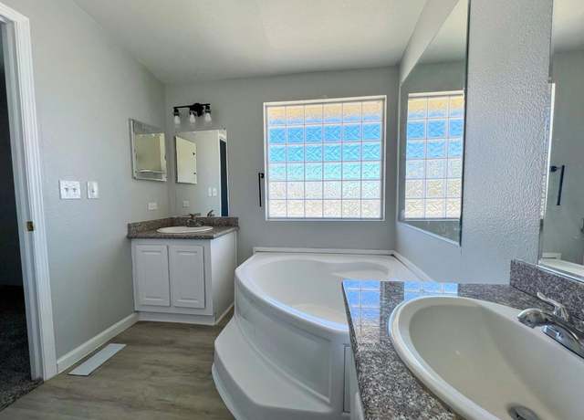 Property at 7479 Kellogg Ave, 29 Palms, CA 92277, 4 beds, 2 baths
