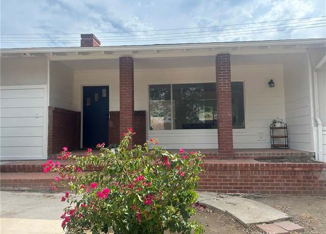 Property at 33140 Buena Vista St, Lake Elsinore, CA 92530, 3 beds, 3 baths