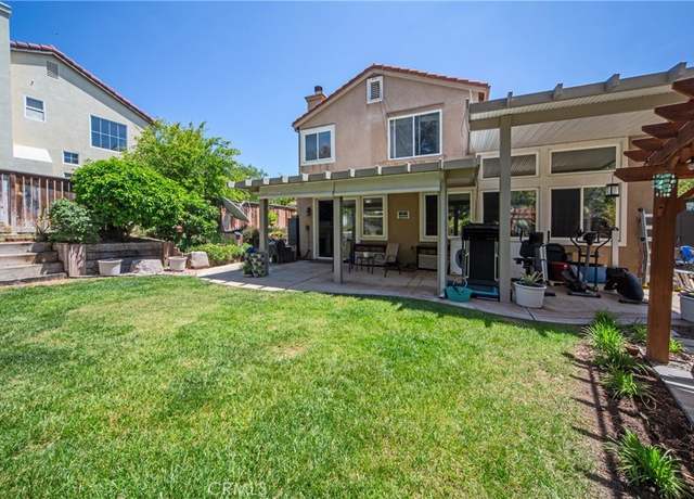 Property at 32851 Naples Ct, Temecula, CA 92592, 4 beds, 2.5 baths