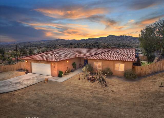 Property at 54425 Pinon Dr, Yucca Valley, CA 92284, 3 beds, 2.5 baths