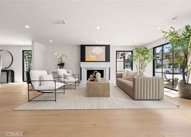 Property at 214 Abalone Ave, Newport Beach, CA 92662, 4 beds, 4.5 baths