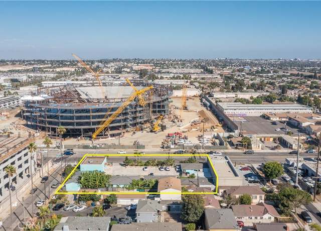 Property at 10205 S Prairie Ave, Inglewood, CA 90303, 9 beds