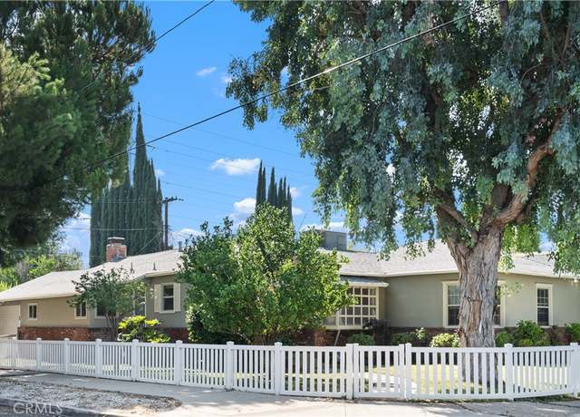 Property at 5732 Wilbur Ave, Tarzana, CA 91356, 3 beds, 3 baths