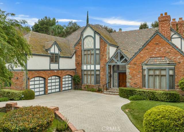 Property at 4619 Westchester Dr, Woodland Hills, CA 91364, 6 beds, 5.5 baths