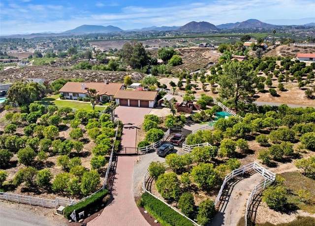 Property at 40951 PARADO DEL SOL Dr, Temecula, CA 92592, 3 beds, 3.5 baths