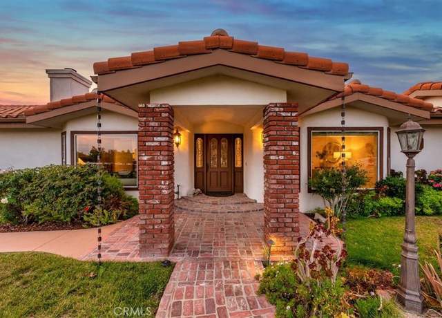 Property at 40951 PARADO DEL SOL Dr, Temecula, CA 92592, 3 beds, 3.5 baths
