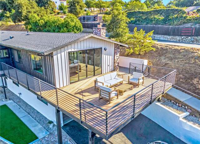 Property at 1909 Canyon Rd, Redlands, CA 92373, 4 beds, 3 baths